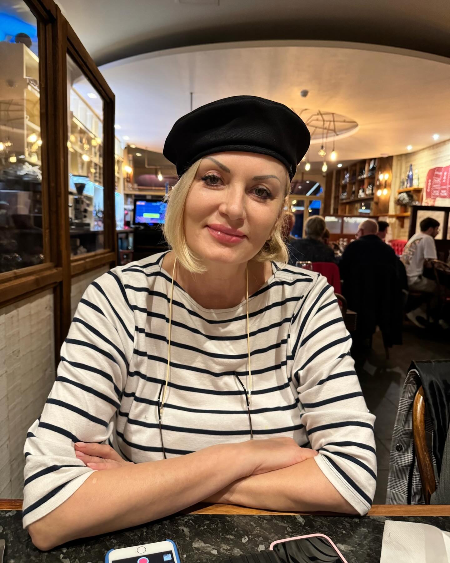 "Наче сестри": Полякова вразила мережу неймовірною схожістю з мамою (фото)